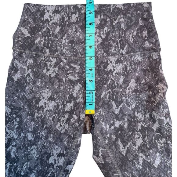 Lululemon Women's Snakeskin Pull-On Nulu Align Leggings Camo Lunar Rock Size 6 - Picture 8 of 9